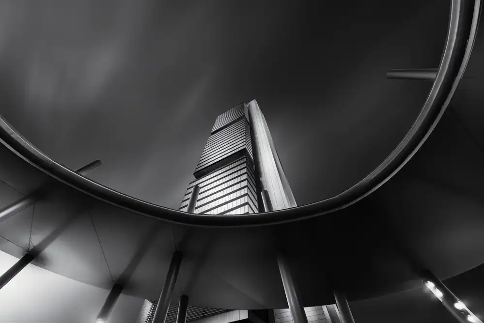 Dueso, Ruiz Jorge: The curve and the building