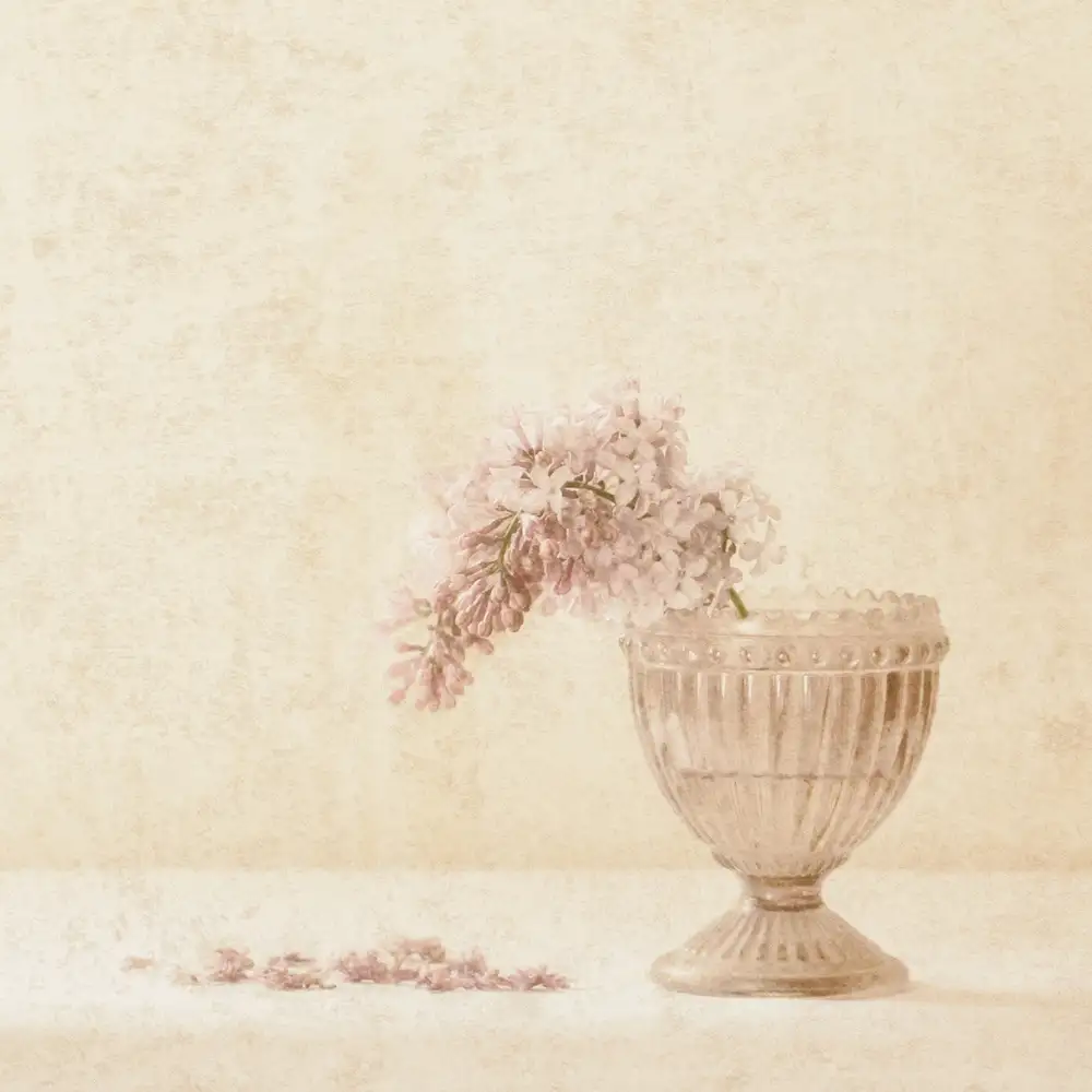 Devos, Delphine: A Sprig of Lilac - Vintage mood