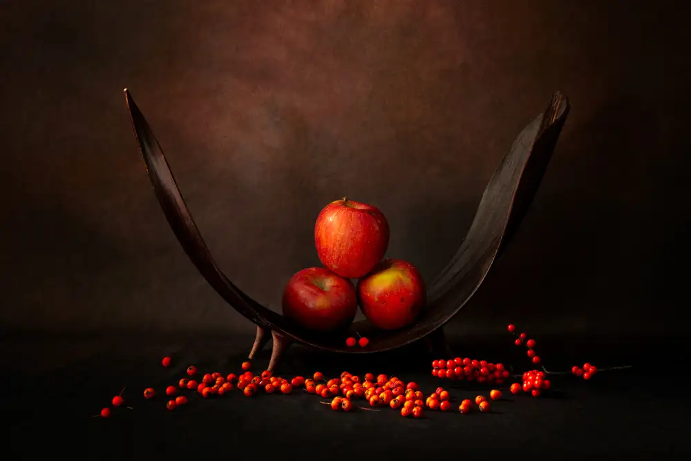 Xu, Wendy: Apple and red berry