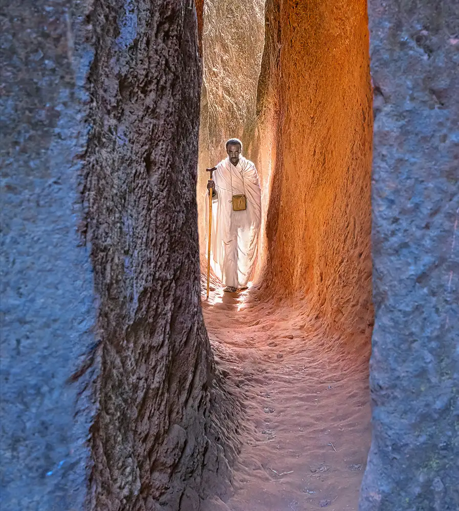Duran, Luis Juan: ROAD TO PRAYER IN LALIBELA