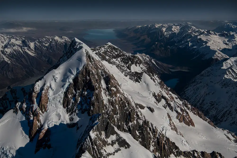 Zhang, Yan: Above the Summit
