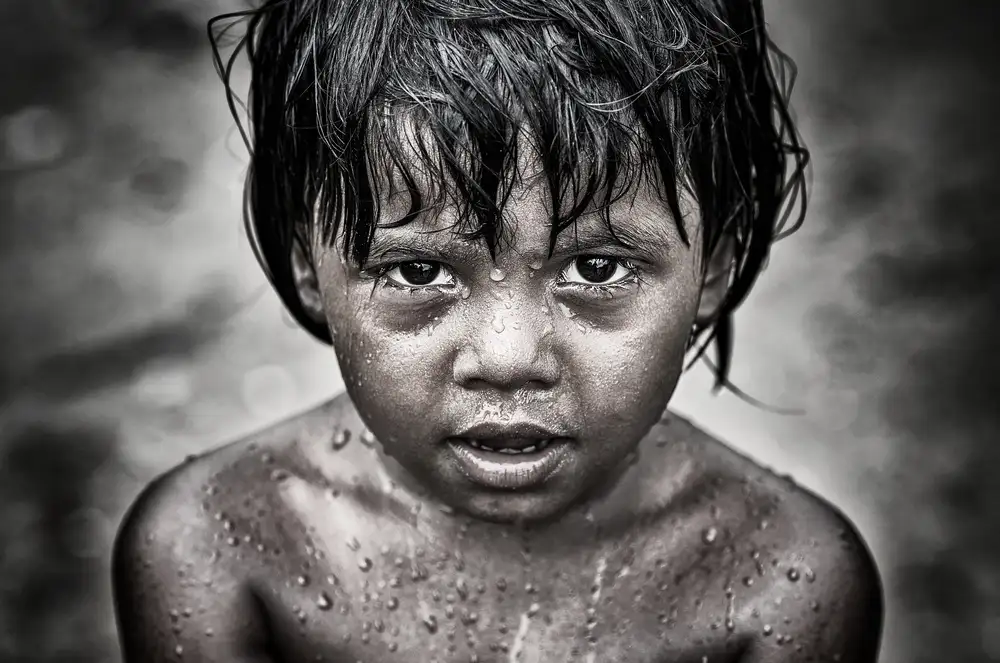 Garmendia, Inazio Joxe: Rohingské uprchlické dítě si hraje s vodou - Bangladéš