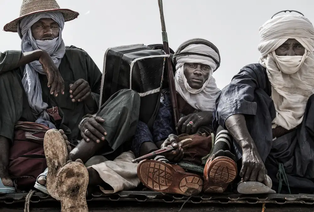 Garmendia, Inazio Joxe: Peul muži opouštějí festival gerewol - Niger