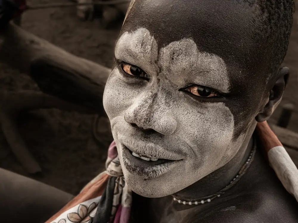 Molina, Elena: homme mundari au camp Toch Manga-2613