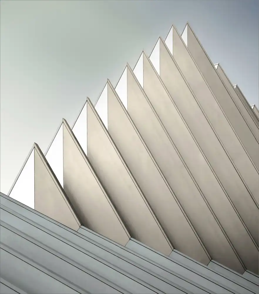 Claes, Gilbert: muro piramidale