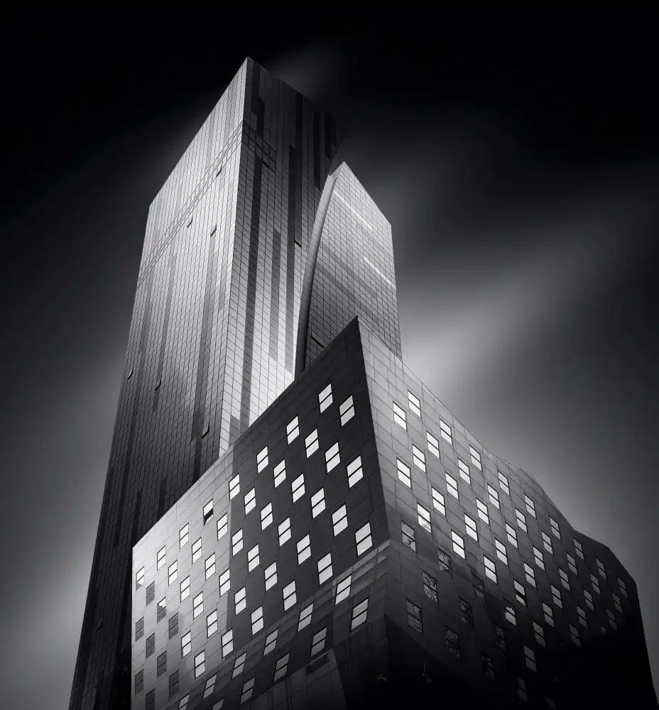 Huertas, Garcia Helena: Edificios futuristas, New York city