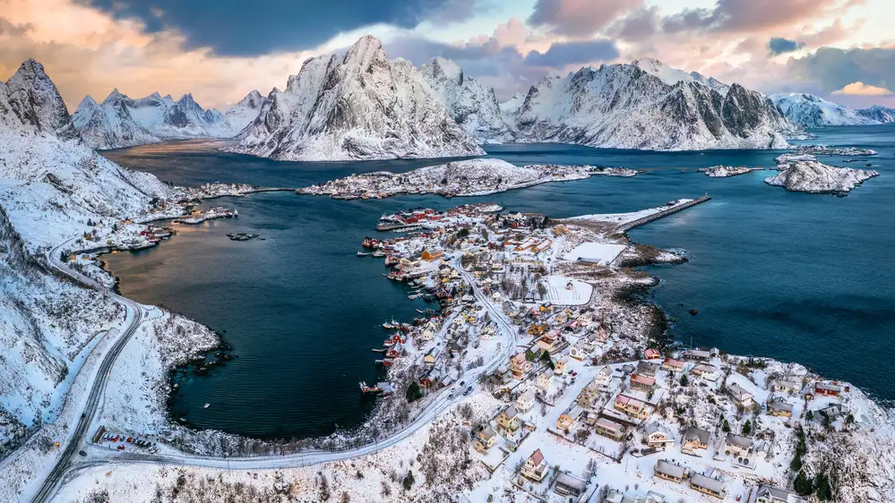 Popan, Adrian: Aerial Reine