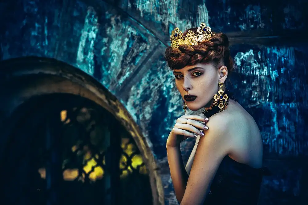 Bolgov, Axe Ruslan: The Queen