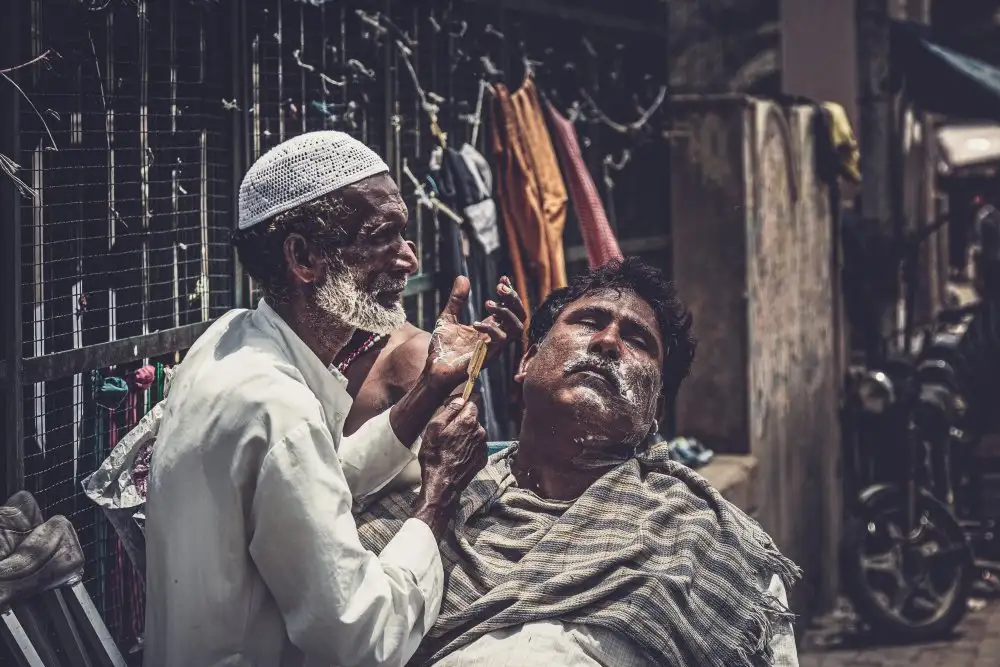 Tagliarino, Marco: Straßenfriseur am Jaipur-See