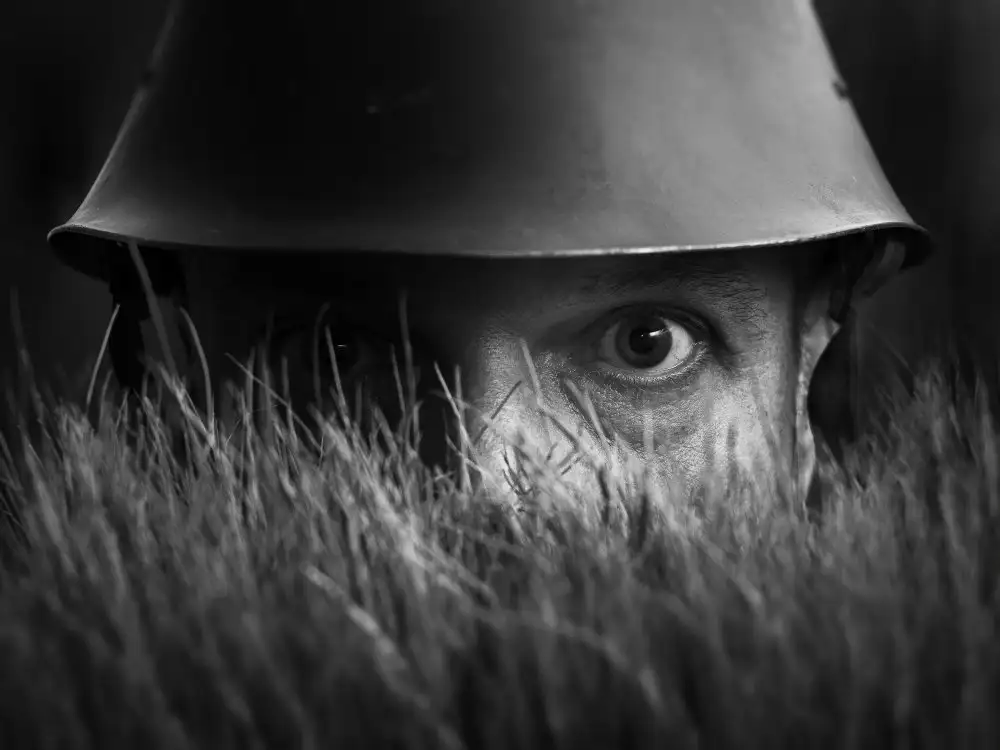 Cinteza, Marius: Hide and seek