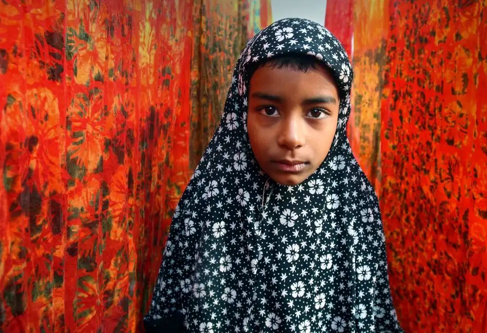 Garik: Girl from Bangladesh 8150