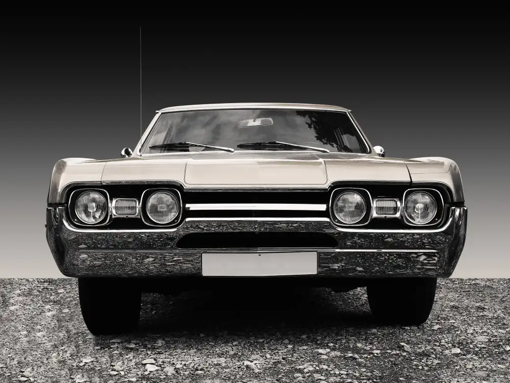 Gube, Beate: Coche clásico estadounidense 1967 Cutlass coupé deportivo supremo