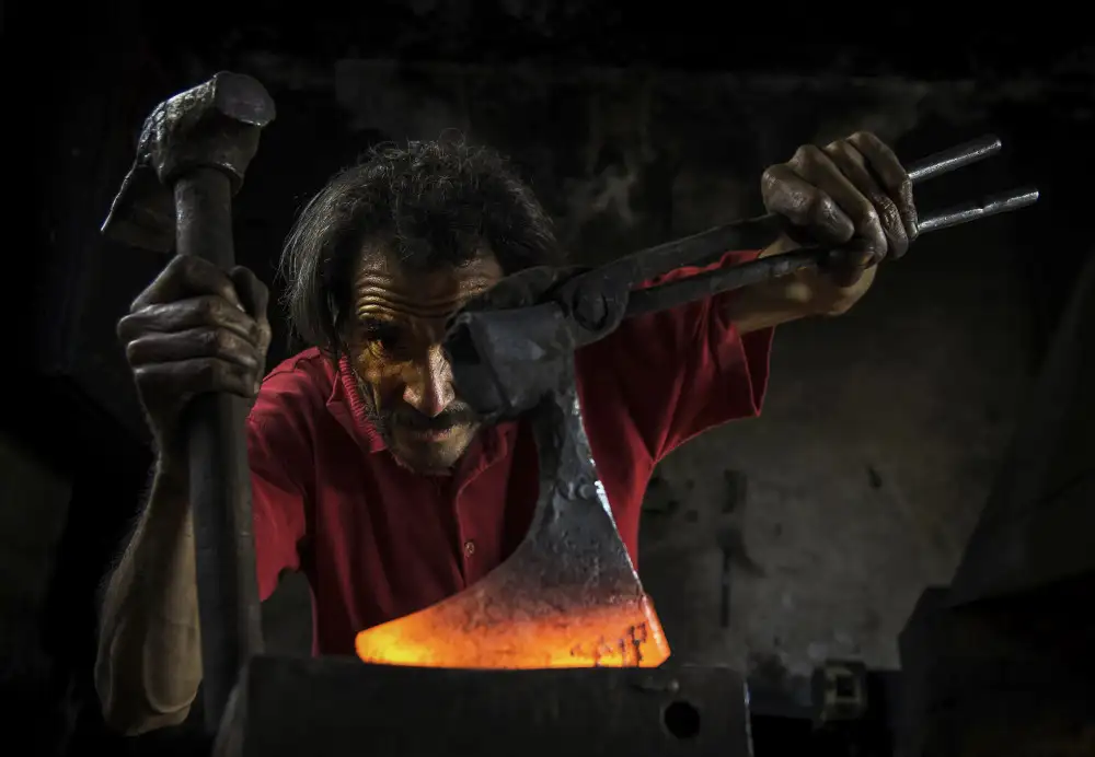 Şener, Savaş: blacksmith III