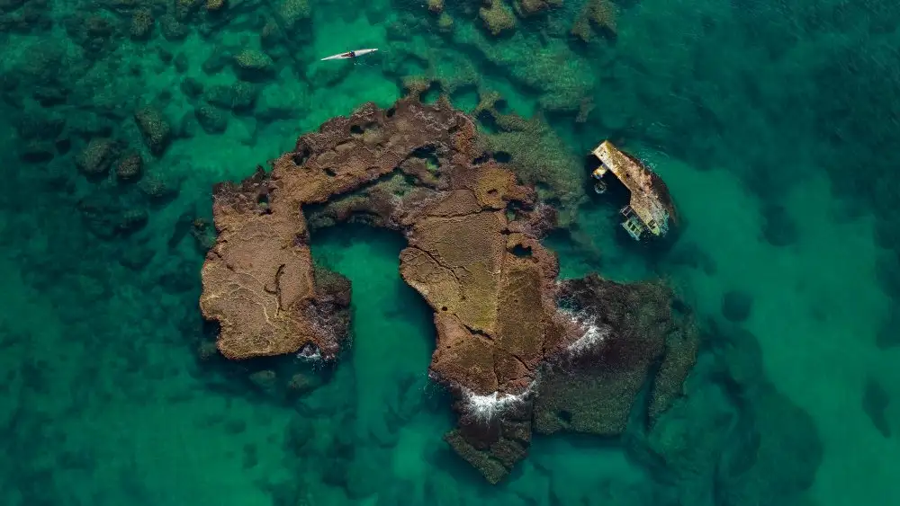 Meirovich, Ido: Kayak wreck exploration