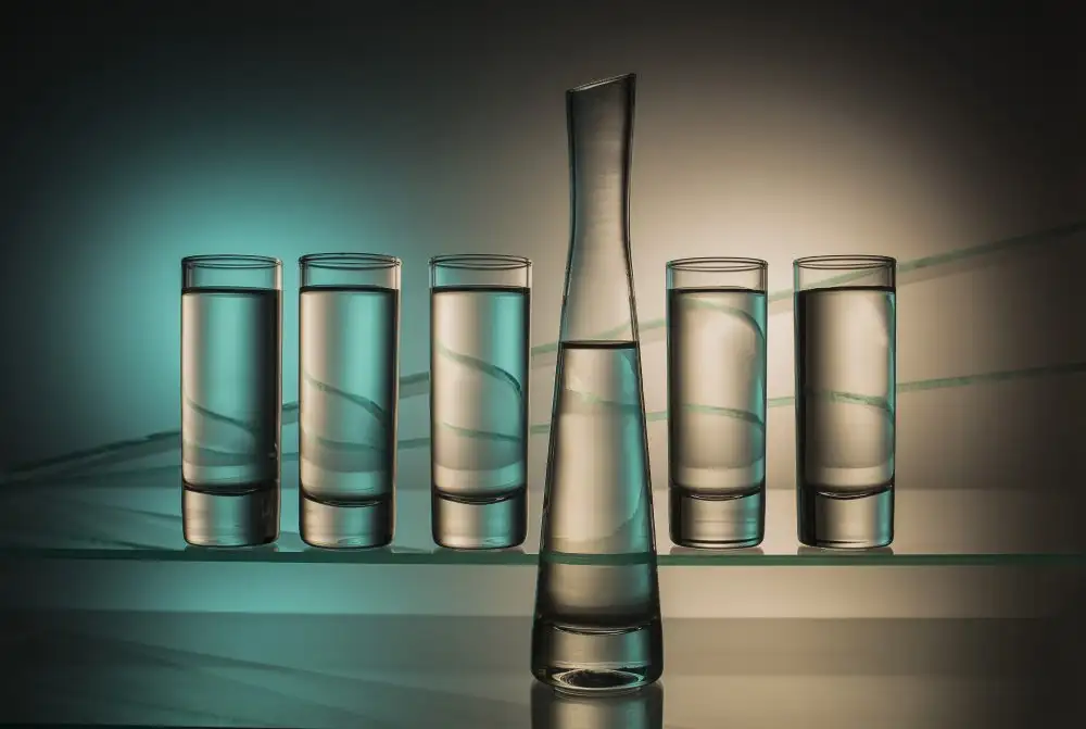 Popov, Evgeniy: From the series Experiments with glass