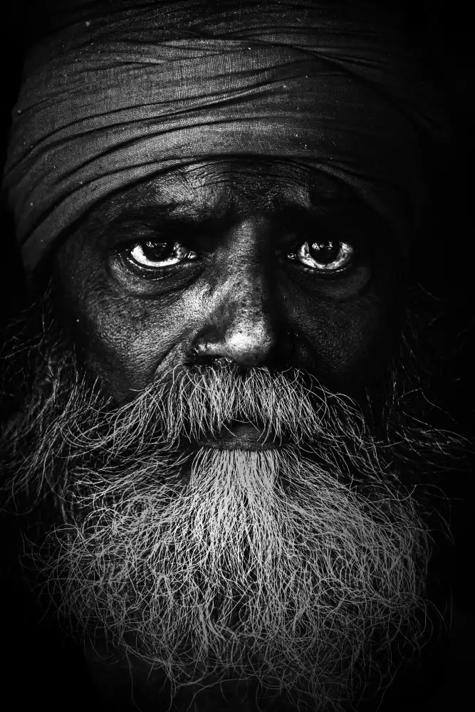 DAS, CHANDRA JAYATU: SADHU IN A TRANSIT CAMP