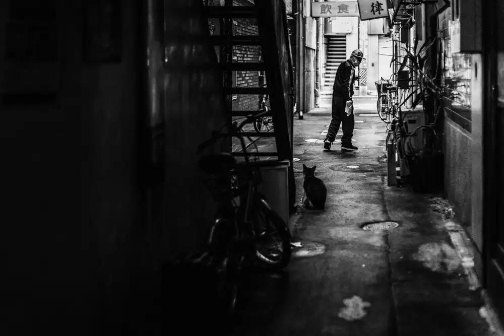 Sakamoto, Haruyo: Hintere Straße