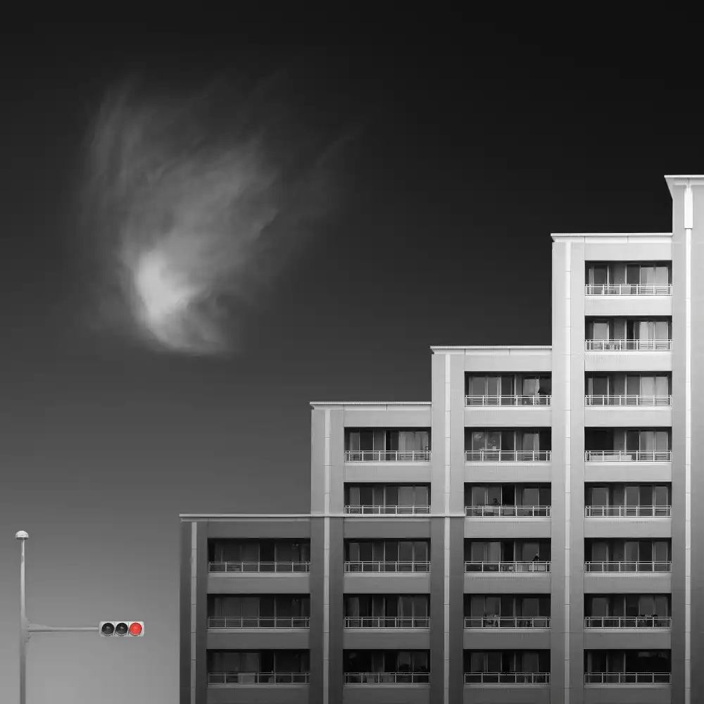 TAKAUE, Akira: Step Circuitry Layer