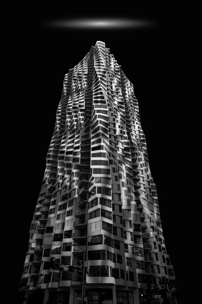 Wang, Bill: Twisting Tower