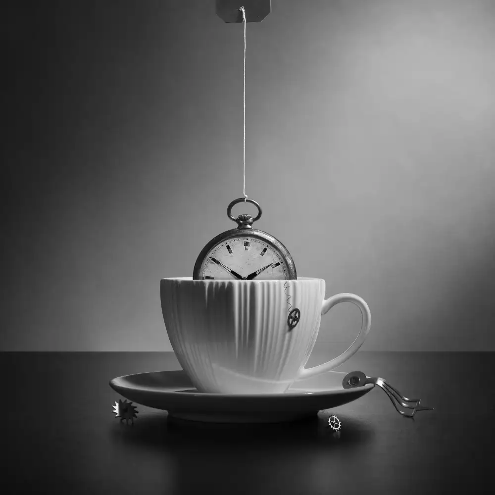 Glinka, Victoria: Tea time (version with a small tea cup)