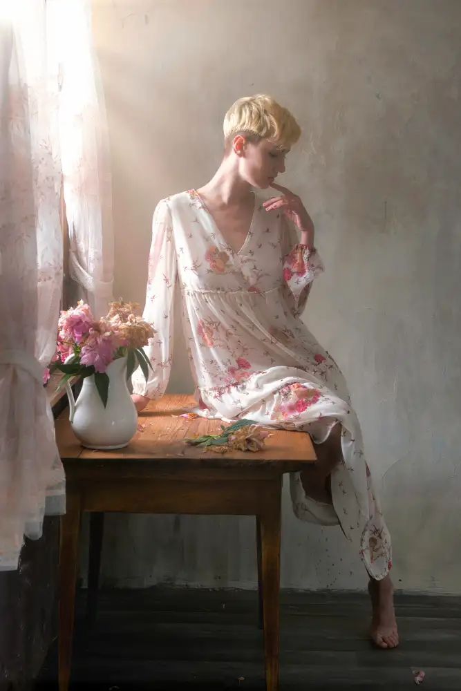 Franke, Ruth: at the window