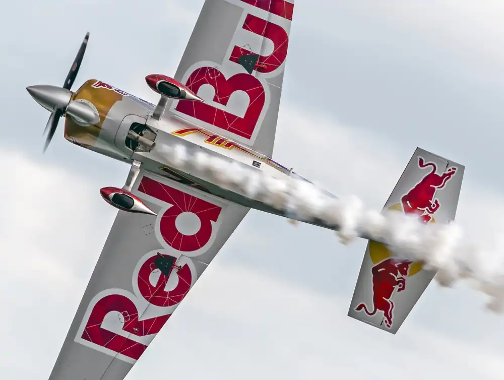 Bondarenko, Alexander: Avion RedBull