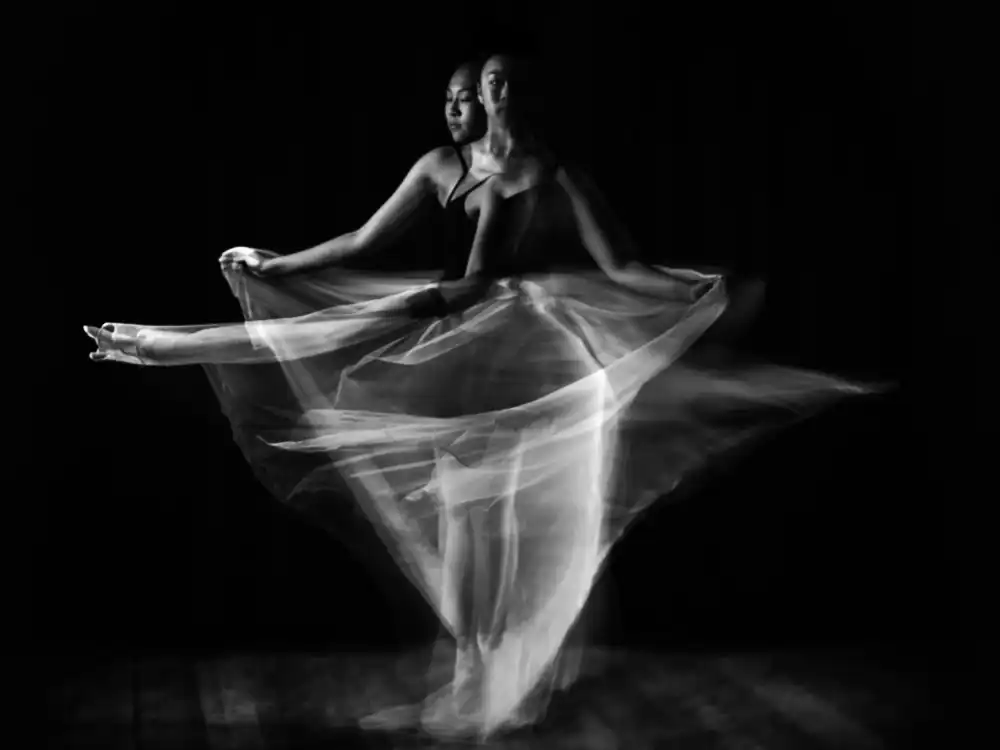 Holmström, Katarina: Movimento