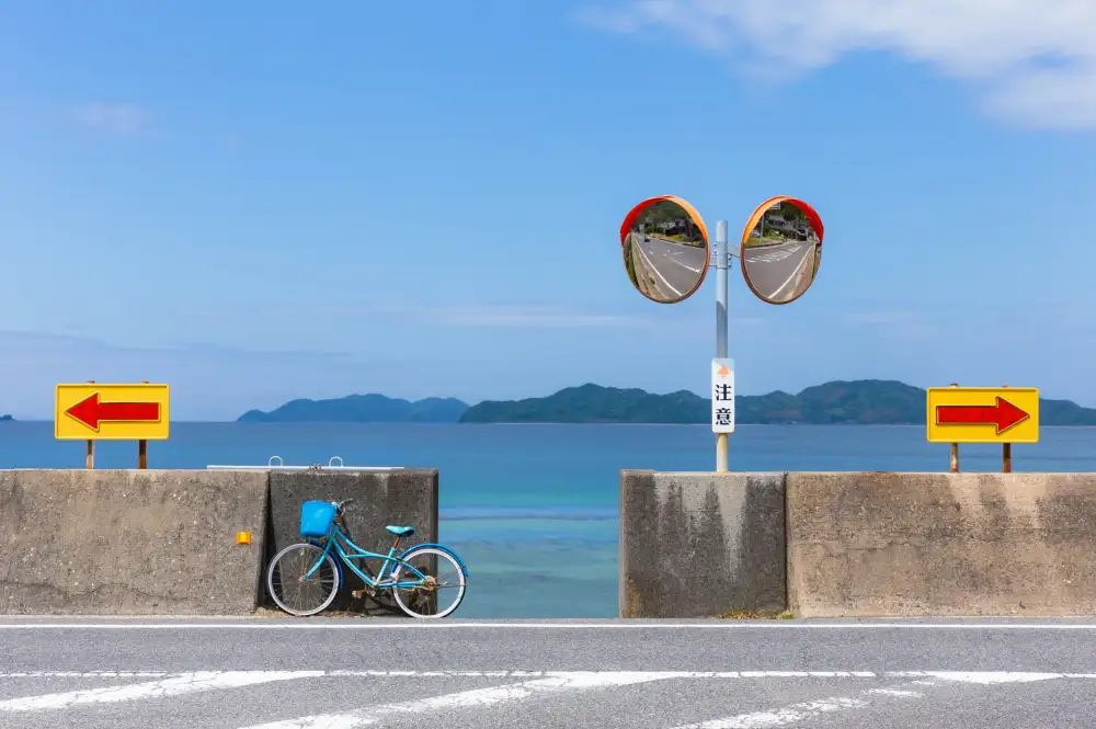 Isotani, Sunao: Seaside Objects