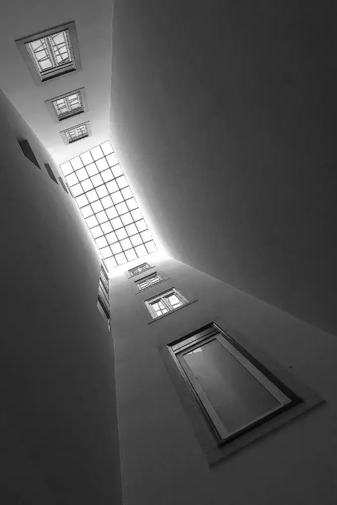 Silva, Miguel: Courtyard.