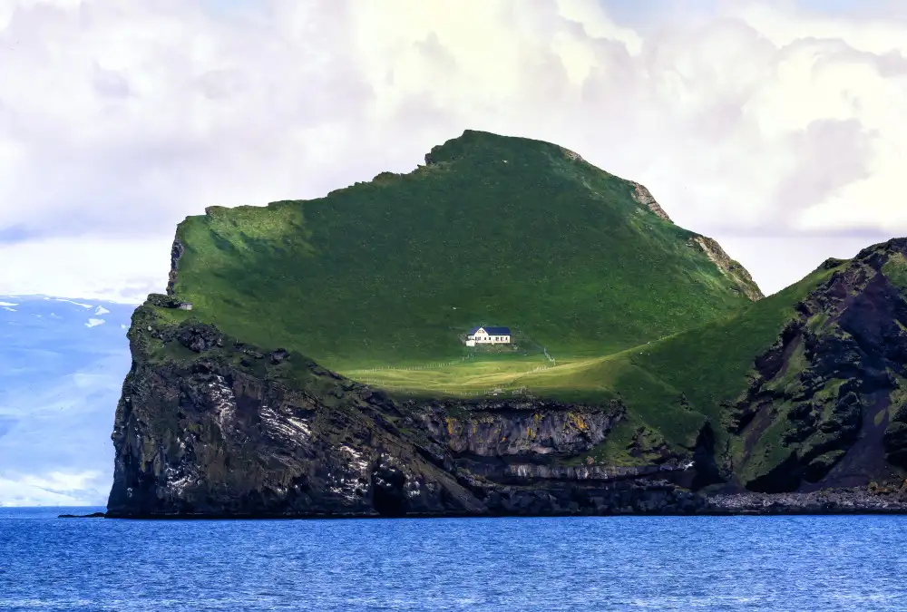 SDCA, Allen: The house on Ellisaey