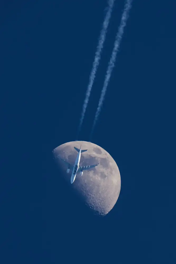 Pirvulescu, Panfil: Plane on the Moon