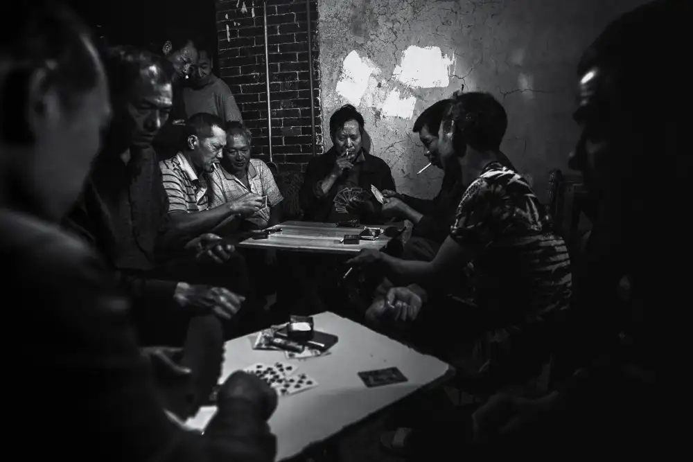 Tagliarino, Marco: Apuestas en la oscuridad de la noche