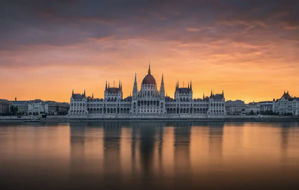 Nicholas: Budapest