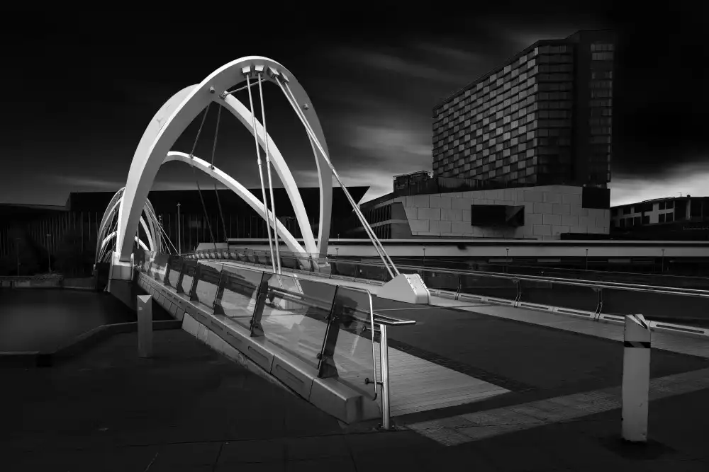 Chiodo, David: Seafarers Bridge