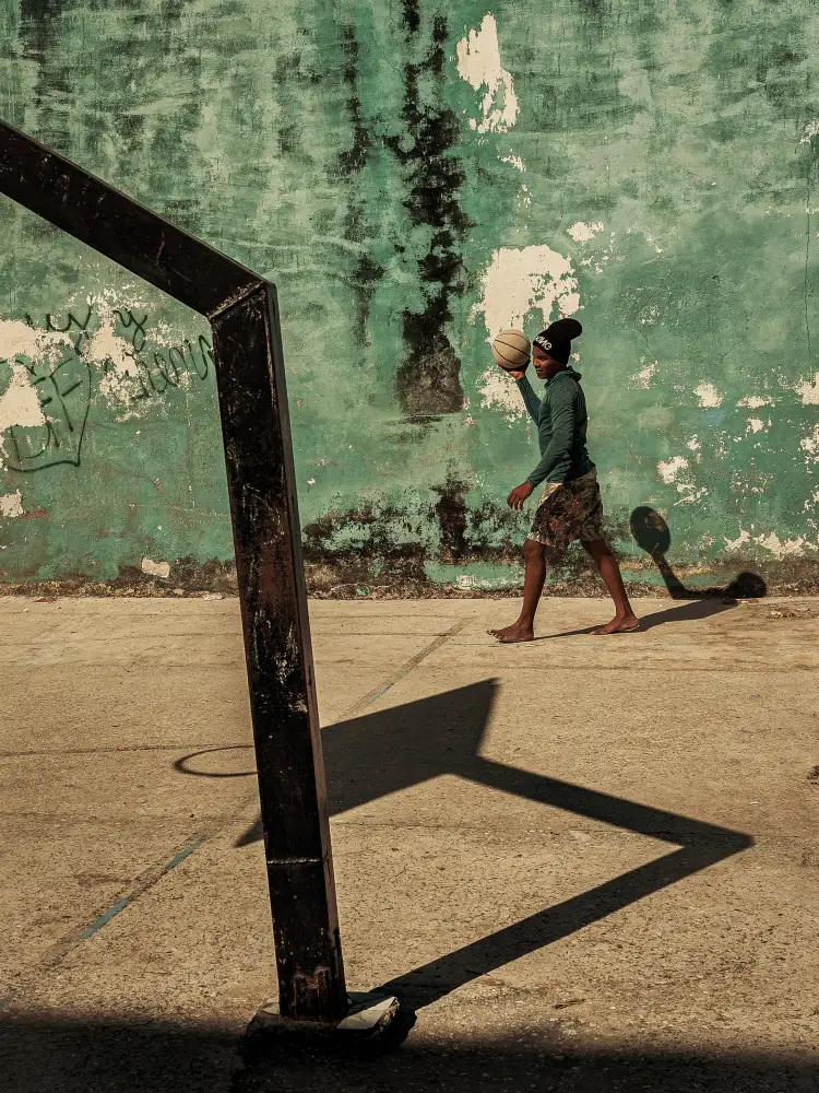 Bauer, Andreas: Playing Basketball