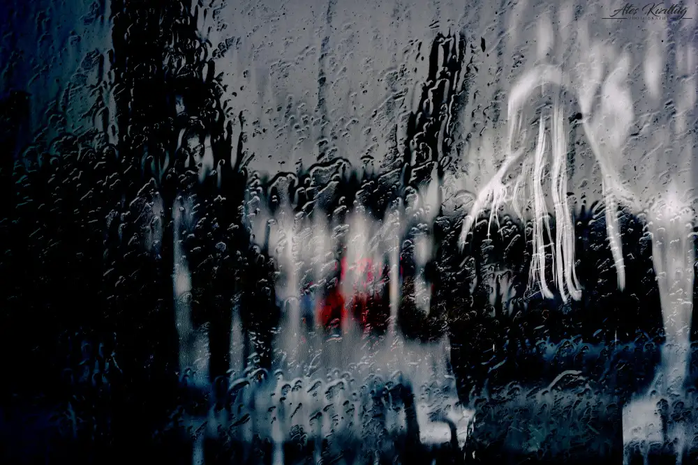 Kızıltug, Ates Ömer: Rain