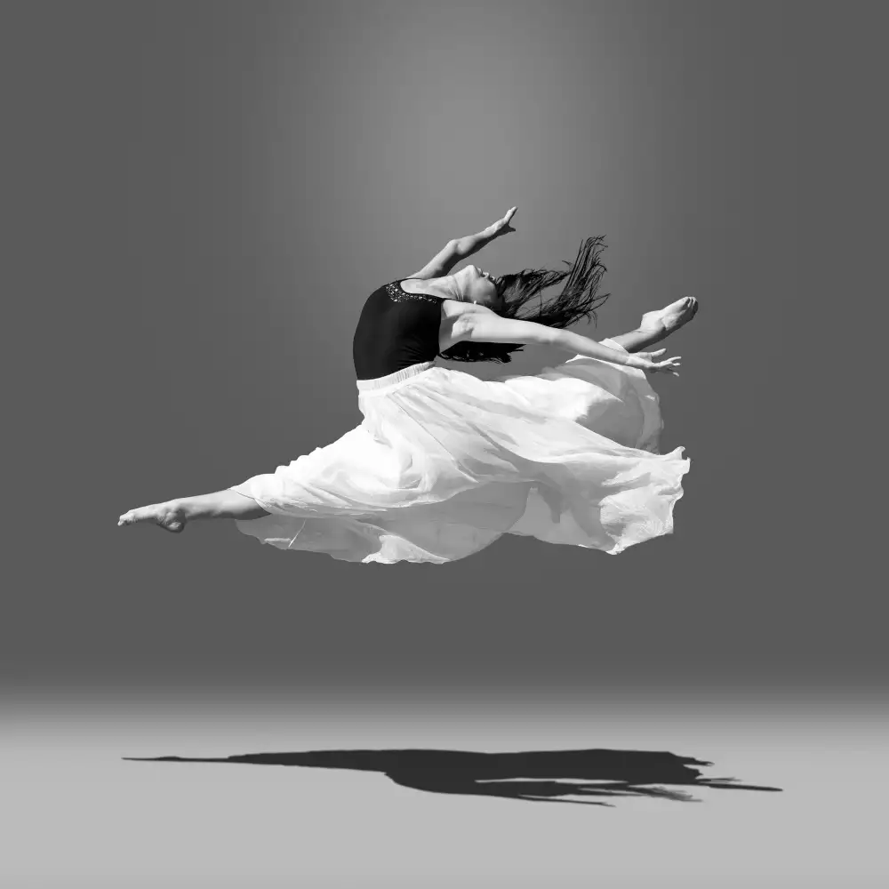 Wang, Bill: Jumping in air