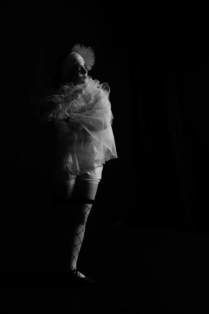 Resch, Iris: Alone...