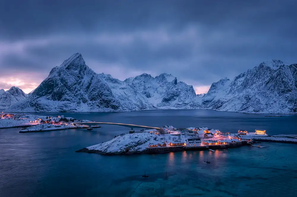 Xu, Mei: Dusk in Lofoten