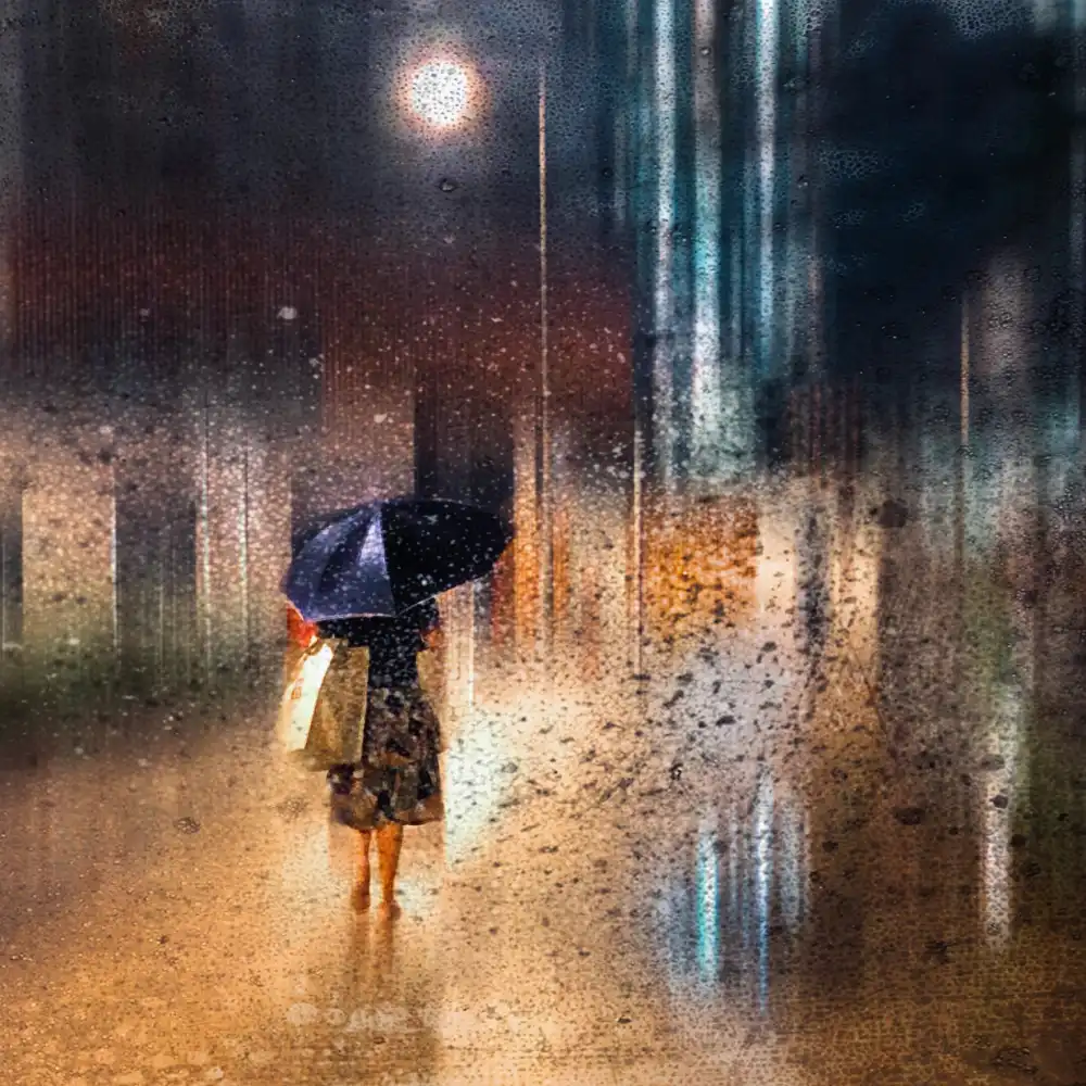 Lammakmak: girl in the rain