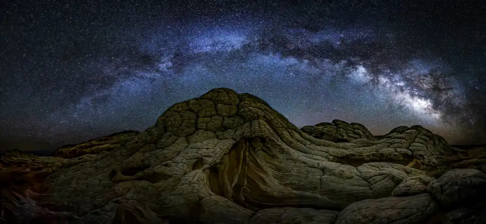 Zhang, Mei: Milky Way over the Silent Mountains