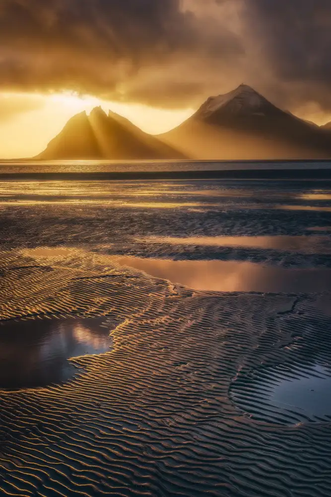 Lopez, Bartolome: Sunset at Eystrahorn beach