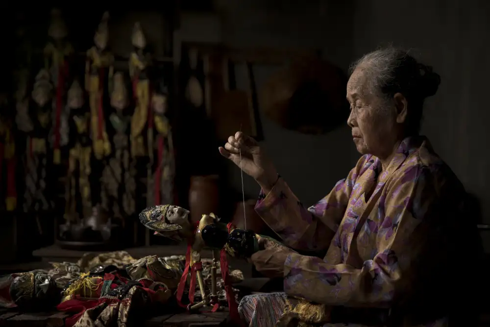 Gramich, Sita: Sewing nanny