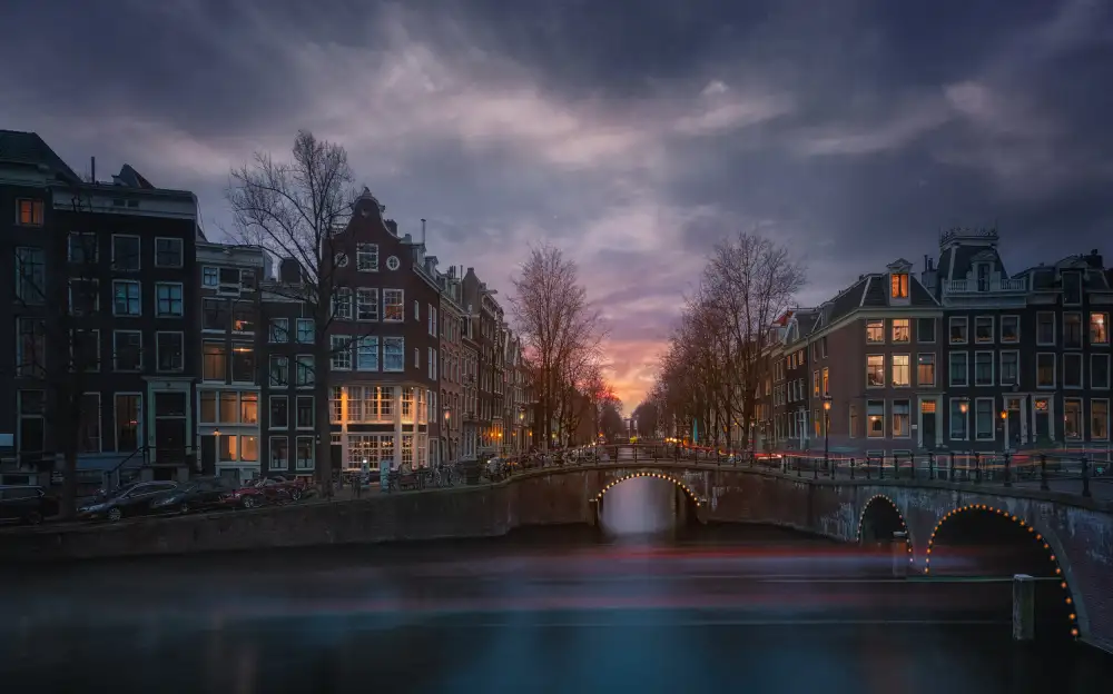 Joanaduenas: Amsterdam before the storm 7R21334