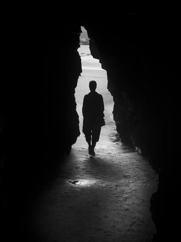 Urrutia, Adolfo: Coming out of the cave