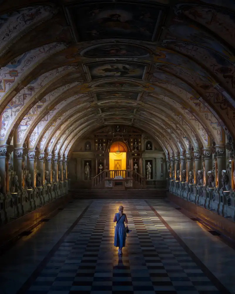 MATHUR, SANDEEP: The Antiquarium