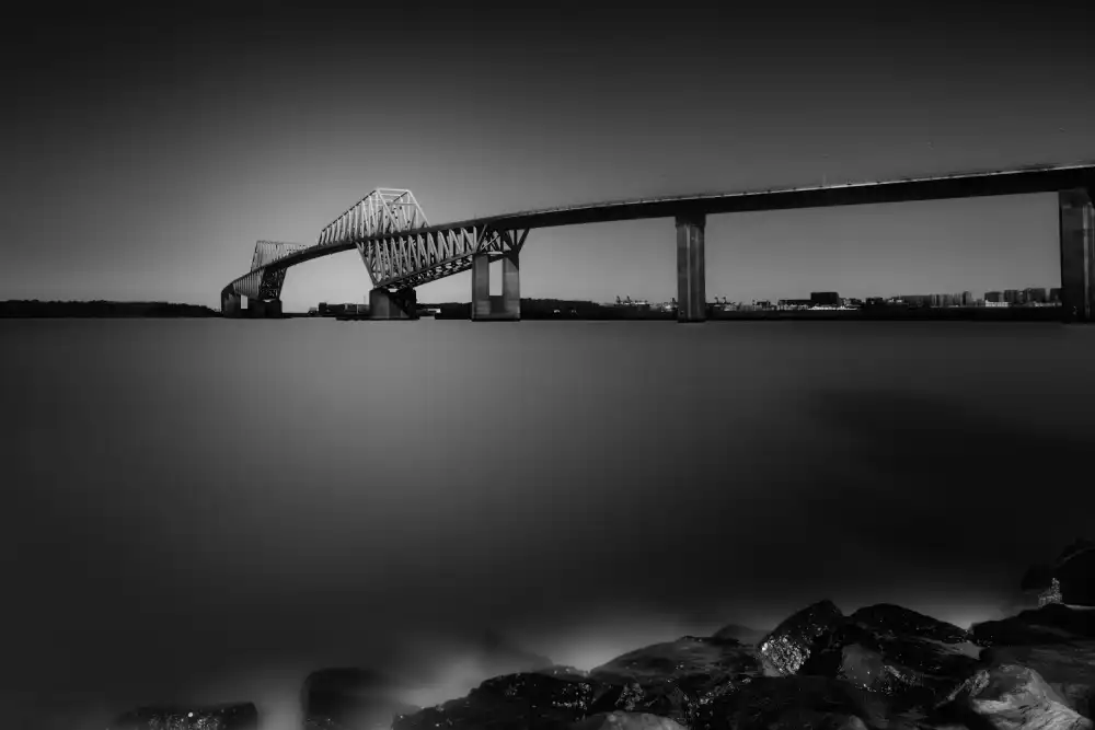 T, Amatou: Bridge