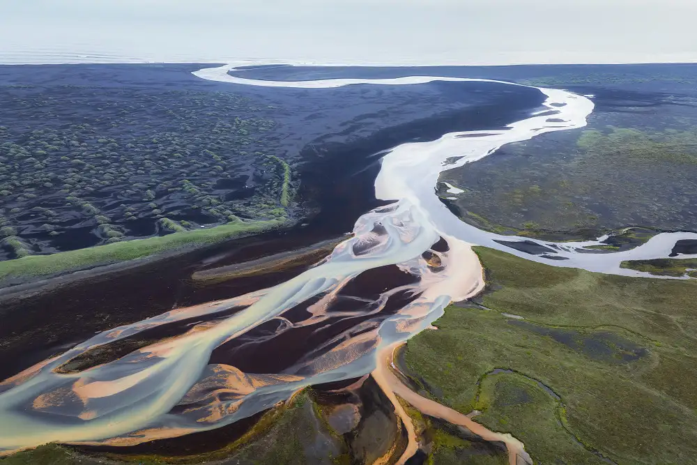 Dou, Shenshen: Un río danzante
