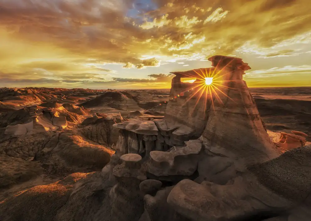 Z, Leechee: Bisti Badlands bei Sonnenuntergang