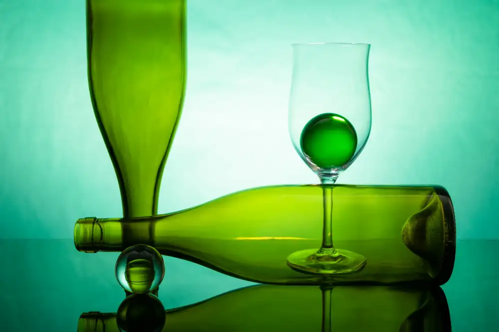 Yakubovitch, Azriel: Green Glass #15